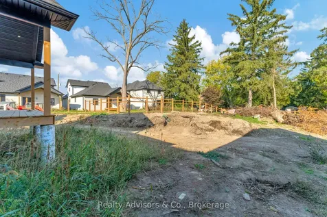 242 Mount Pleasant Street Brantford ON N3T 1V1