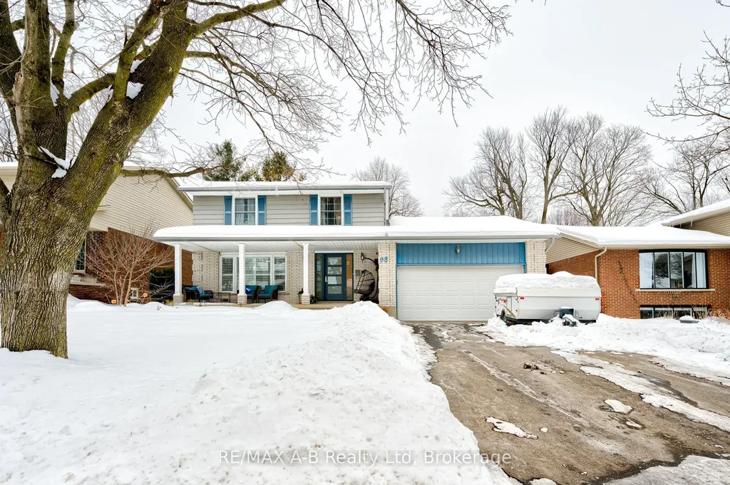 98 Mccarron Crescent Waterloo ON N2L 5N2