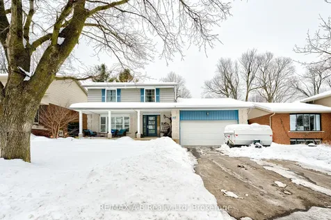 98 Mccarron Crescent Waterloo ON N2L 5N2