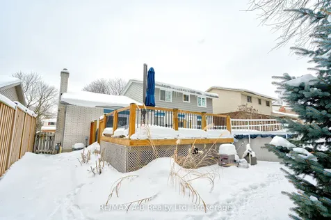 98 Mccarron Crescent Waterloo ON N2L 5N2
