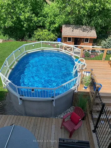 98 Mccarron Crescent Waterloo ON N2L 5N2