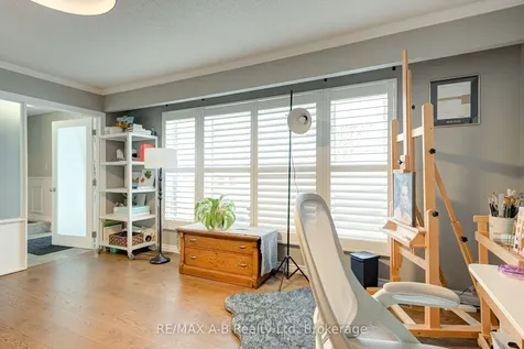 98 Mccarron Crescent Waterloo ON N2L 5N2