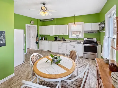 1440 Airport Parkway Tyendinaga ON K8N 4Z6