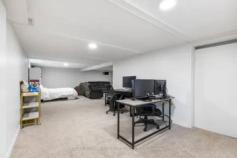 43 Alexander Avenue Cambridge ON N1R 5K5