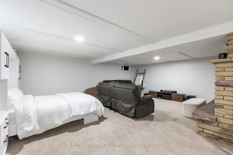 43 Alexander Avenue Cambridge ON N1R 5K5