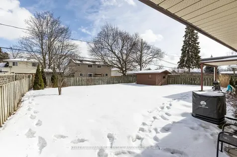 43 Alexander Avenue Cambridge ON N1R 5K5