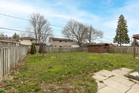 43 Alexander Avenue Cambridge ON N1R 5K5