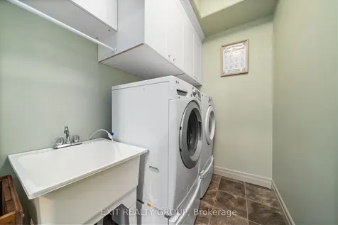 43 Hanover Court Belleville ON K8N 0B1