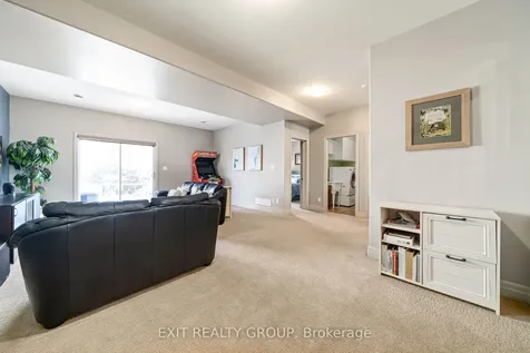 43 Hanover Court Belleville ON K8N 0B1