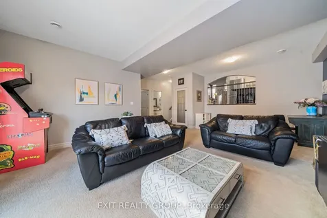 43 Hanover Court Belleville ON K8N 0B1