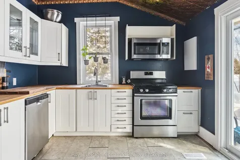 138 Matilda Street Blue Mountains ON N0H 1J0