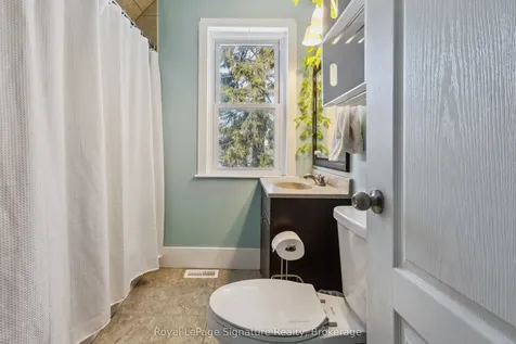 138 Matilda Street Blue Mountains ON N0H 1J0