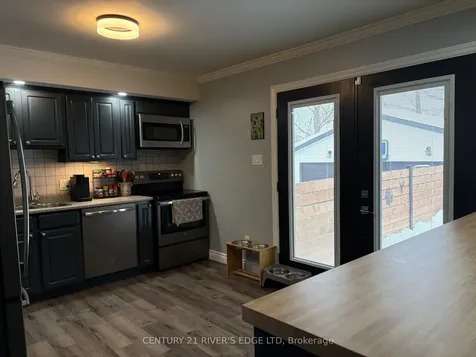 757 Comstock Crescent Brockville ON K6V 6C9