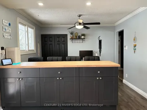 757 Comstock Crescent Brockville ON K6V 6C9