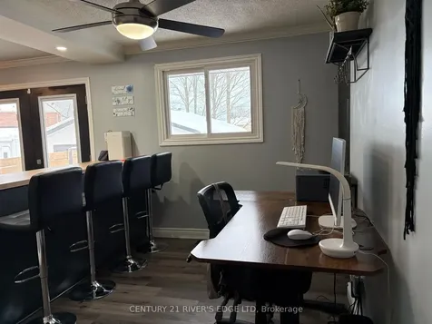 757 Comstock Crescent Brockville ON K6V 6C9