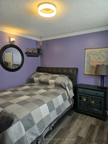 757 Comstock Crescent Brockville ON K6V 6C9