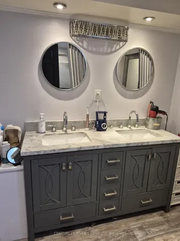 757 Comstock Crescent Brockville ON K6V 6C9