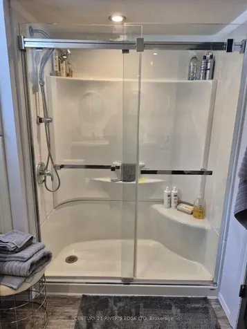 757 Comstock Crescent Brockville ON K6V 6C9