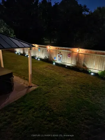 757 Comstock Crescent Brockville ON K6V 6C9