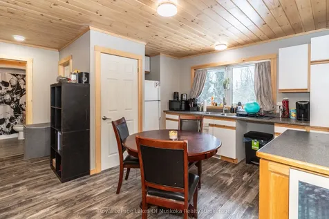 1034 Uffington Road Bracebridge ON P1L 1X1