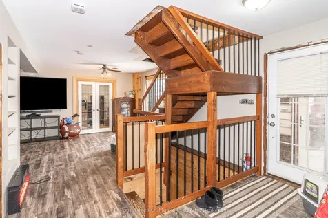 1034 Uffington Road Bracebridge ON P1L 1X1