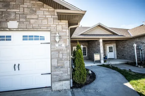 102 Broomer Crescent Wellington North ON N0G 2L4