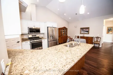 102 Broomer Crescent Wellington North ON N0G 2L4