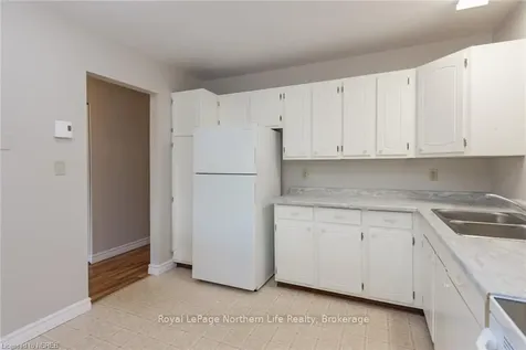 43 Rosedale Court North Bay ON P1A 3W1