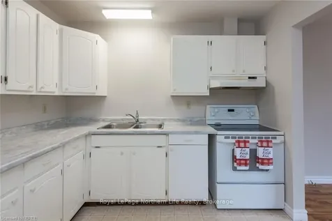 43 Rosedale Court North Bay ON P1A 3W1