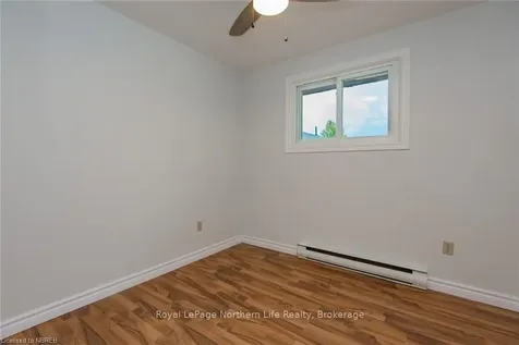 43 Rosedale Court North Bay ON P1A 3W1