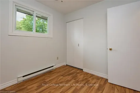 43 Rosedale Court North Bay ON P1A 3W1