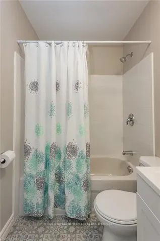 43 Rosedale Court North Bay ON P1A 3W1