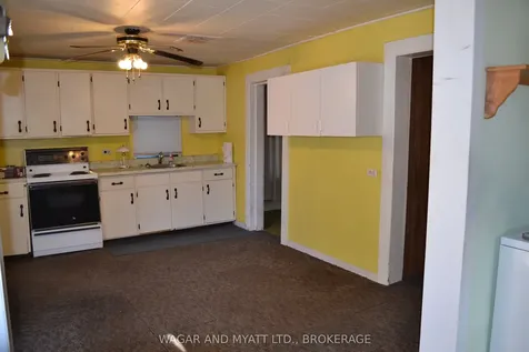 125 Centre Street Deseronto ON K0K 1X0