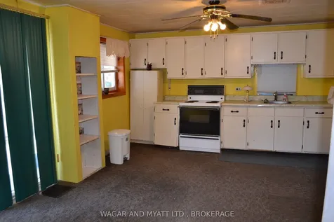 125 Centre Street Deseronto ON K0K 1X0