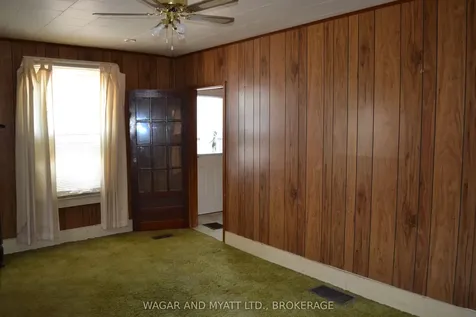 125 Centre Street Deseronto ON K0K 1X0