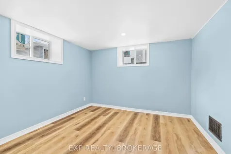 97 Reynolds Drive Brockville ON K6V 1X2