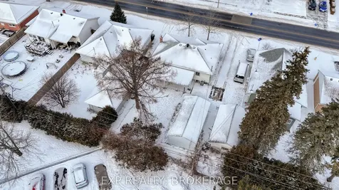 97 Reynolds Drive Brockville ON K6V 1X2