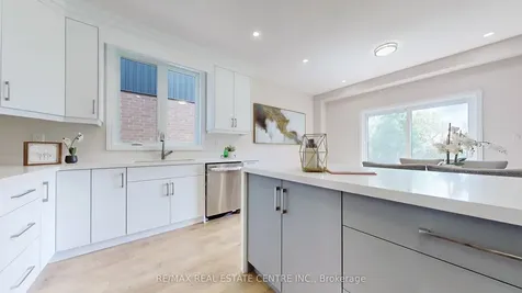 145 Ballantyne Avenue Cambridge ON N1R 4P5