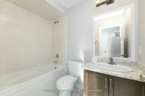 82 Knotty Pine Avenue Cambridge ON N3H 0E2