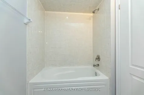 82 Knotty Pine Avenue Cambridge ON N3H 0E2