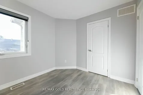 82 Knotty Pine Avenue Cambridge ON N3H 0E2