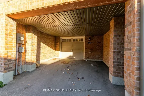 82 Knotty Pine Avenue Cambridge ON N3H 0E2