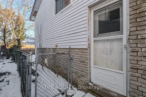 30 Autumn Road Brantford ON N3R 7B2