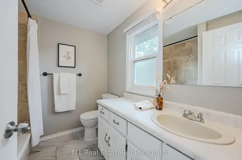 29 Wilson Crescent Centre Wellington ON N0B 1S0