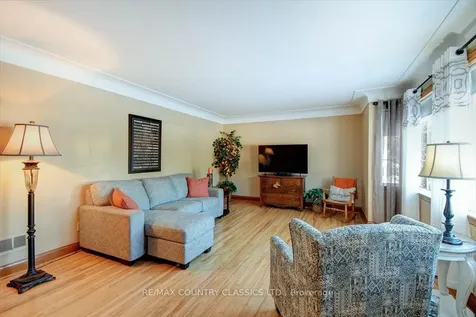 574 Hastings Street N Bancroft ON K0L 1C0