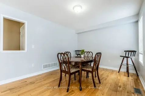 9 Lovell Crescent Brantford ON N3T 6P3