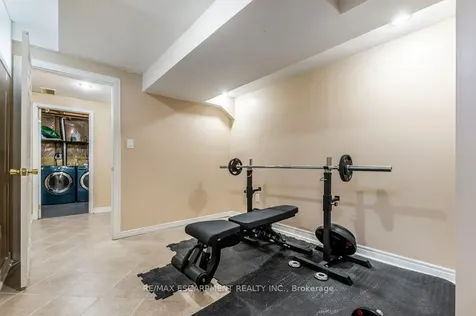 9 Lovell Crescent Brantford ON N3T 6P3