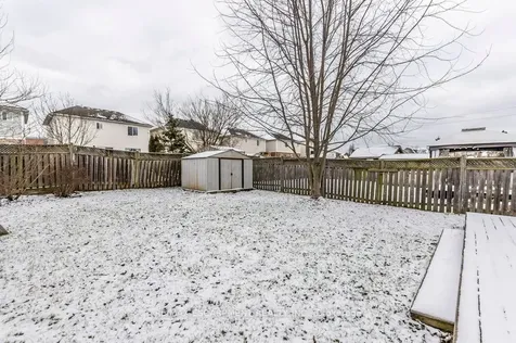 9 Lovell Crescent Brantford ON N3T 6P3