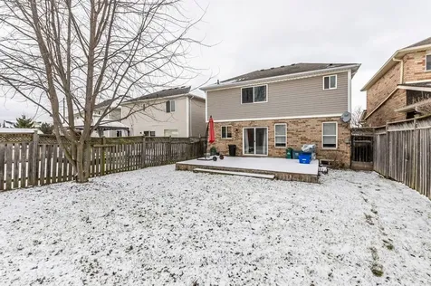9 Lovell Crescent Brantford ON N3T 6P3