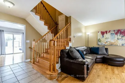 9 Lovell Crescent Brantford ON N3T 6P3